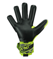 Guantes de portero Reusch Attrakt Gold X NC, con palma Reusch Grip Gold X, corte Negative Cut y puño elástico con Pull Loop. Incorporan AirVentSystem, diseño preformado y refuerzos 3D Thumb Crotch, Double Thumb Wrap y Side Wrap para mayor agarre, control y durabilidad. Ideales para porteros que buscan rendimiento profesional y ajuste ergonómico. Disponibles en UnoKeeper.