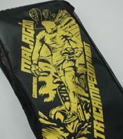 Guantes de portero Egotiko Malagold con palma de látex AXG, corte híbrido Negative-Roll, dorso reforzado y detalles dorados que celebran el tricampeonato. Máxima protección, agarre profesional y estilo único, disponibles en UnoKeeper.