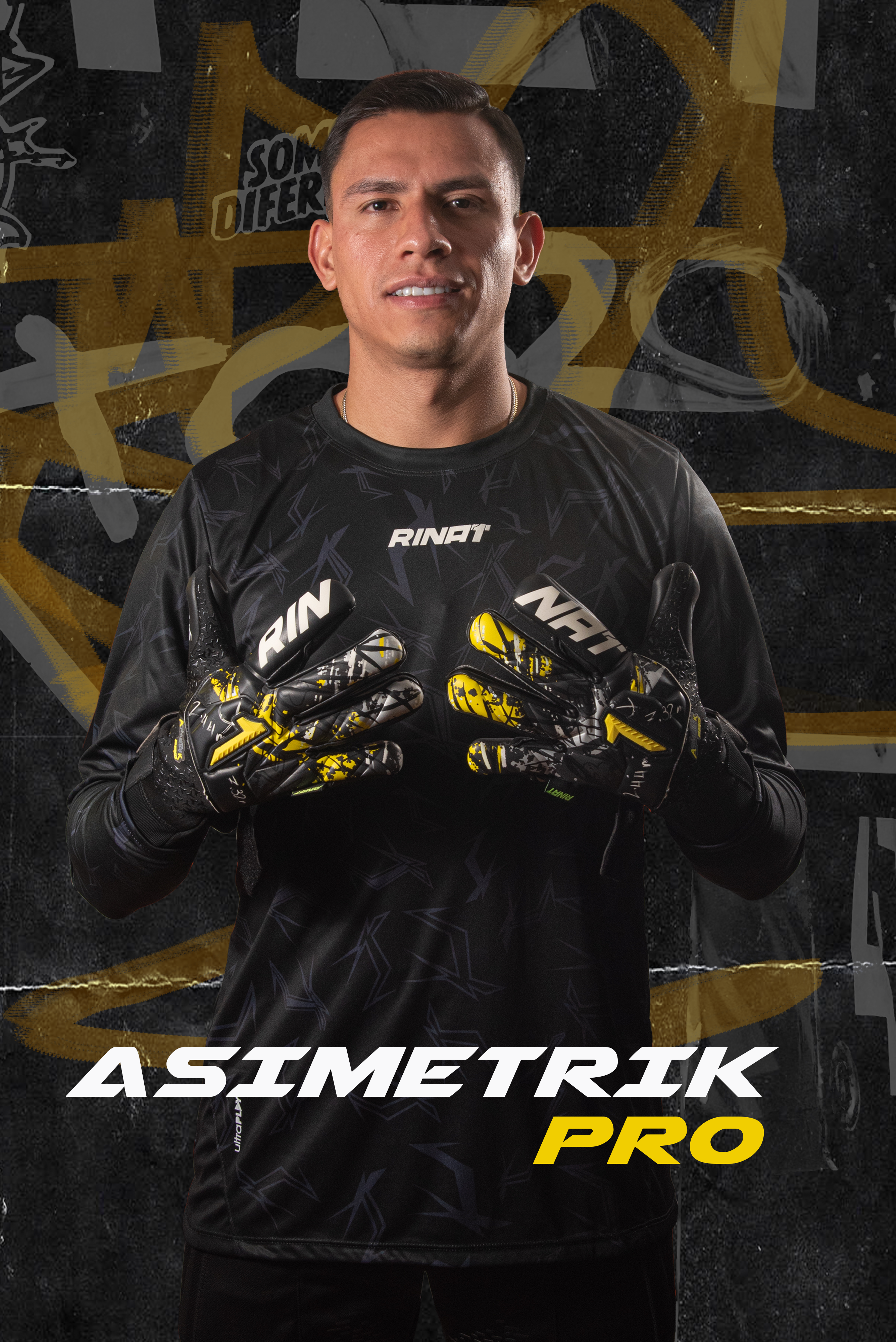 Malagon_Asimetrik_PRNFHFO_Negro_Amarillo_Plata_Jersey_Vengador_En_estudio_25.png
