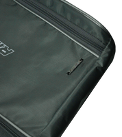 Zapatera deportiva Rinat disponible en colores negro, azul y gris, con diseño compacto y resistente, compartimento principal amplio, bolsillo interior y cremalleras duraderas; ideal para portar calzado y accesorios deportivos unokeeper.