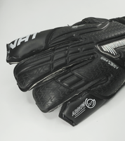 Guantes de portero de futbol Aries Nemesis Pro negro rinat unokeeper 5