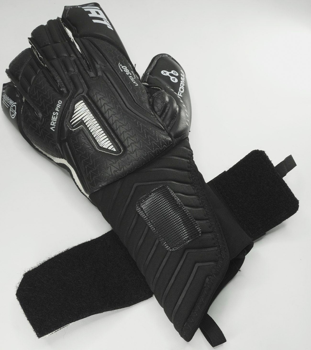 Guantes de portero de futbol Aries Nemesis Pro negro rinat unokeeper 7
