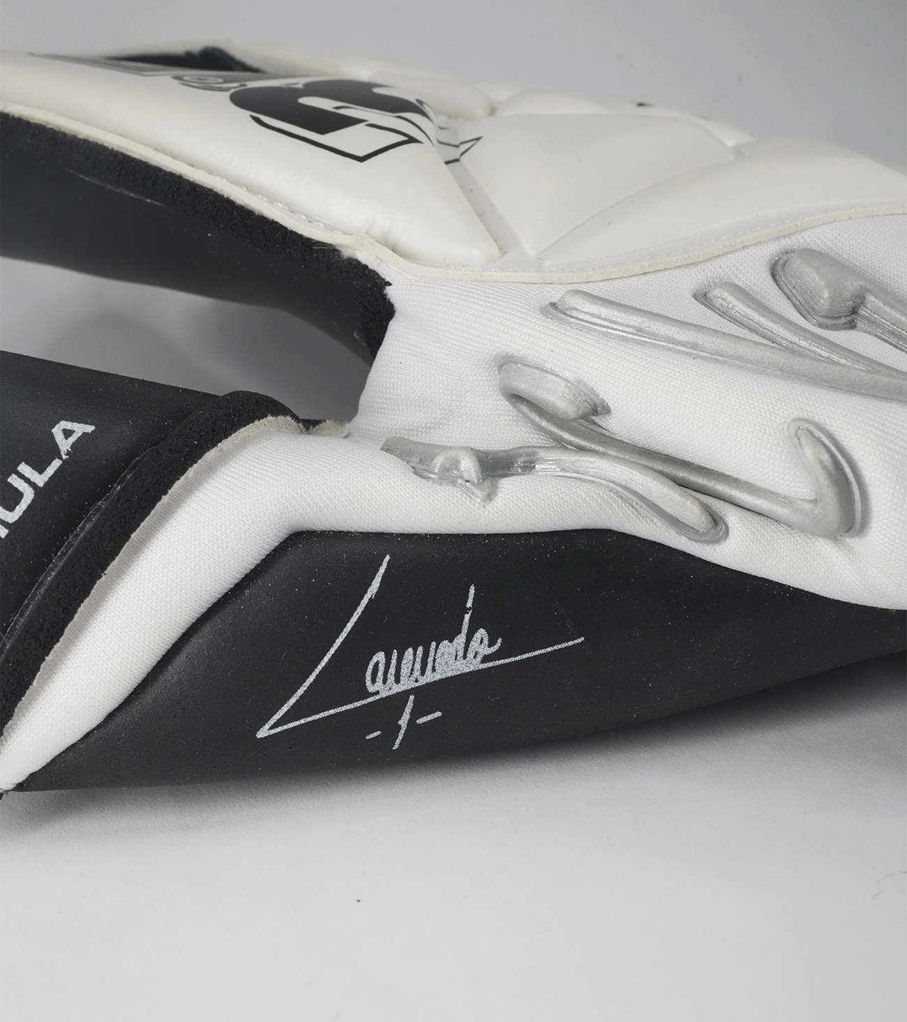 Rinat ACV1 Pro Blanco Acevedo - UnoKeeper
