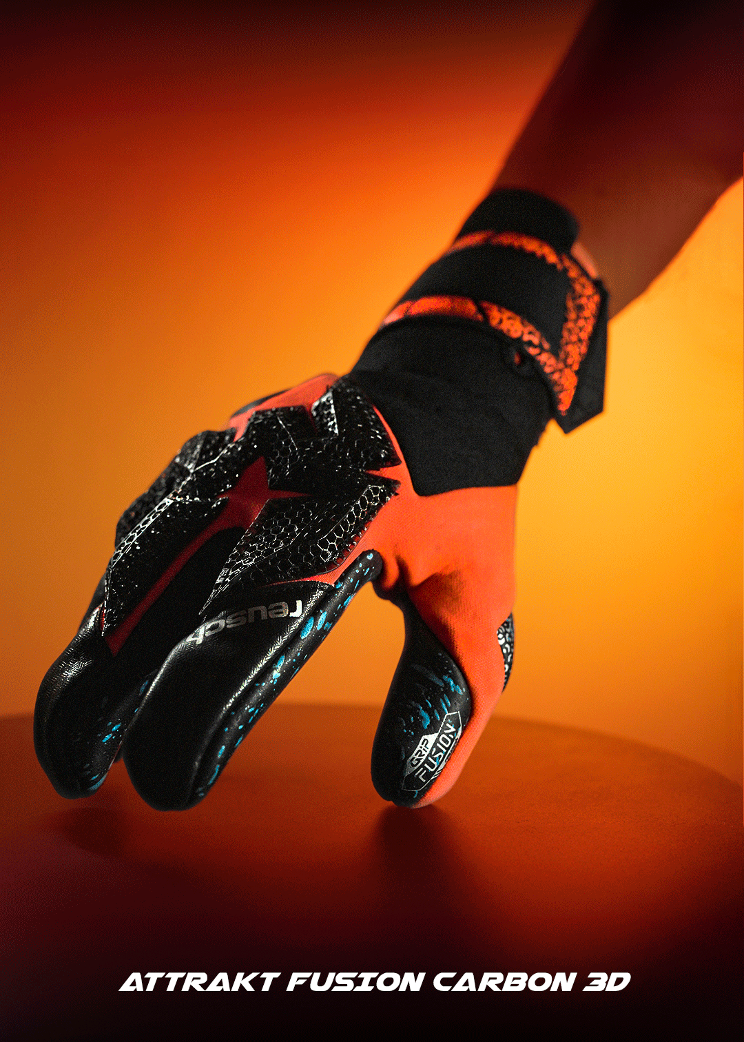 REUSCH Attrakt Fusion Carbon 3D: Innovación y rendimiento para el portero moderno