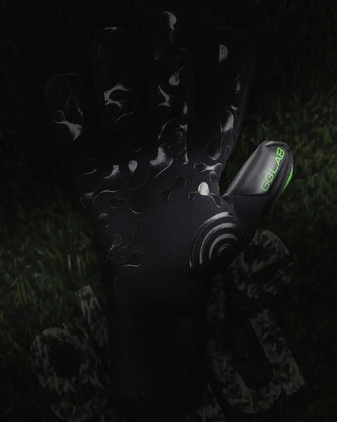 Glove Glu