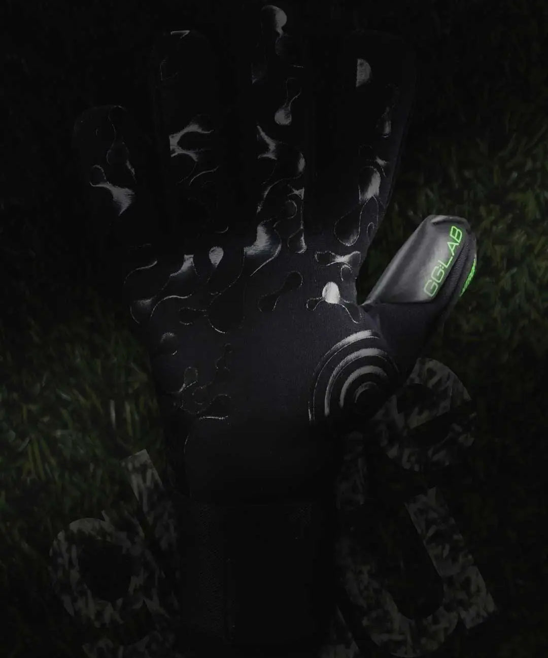 Glove Glu