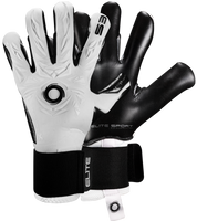 Guantes de portero Elite Sport Revolution X Combi Black en blanco y negro, con palma Ultra GTech Pro de látex alemán de 4 mm, corte Flash X negativo envolvente en dedos clave, dorso rediseñado con goma protectora y textil ventilado, y cierre elástico ajustable. Guantes de portero de futbol profesionales usados por figuras como Thibaut Courtois y Nahuel Guzmán, ideales para condiciones húmedas, césped natural y sintético. Disponibles en UnoKeeper, especialistas en guantes de portero de futbol.