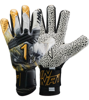 Construcción desarrollada para ofrecer equilibrio entre ligereza, resistencia y comodidad durante el juego.
Características técnicas:
Malla textil altamente transpirable en la estructura principal.
Recubrimientos de látex sintético en zonas clave para mayor protección.
Materiales flexibles que favorecen la movilidad natural de la mano.
Componentes ligeros que reducen la fatiga durante entrenamientos y partidos.
Superficie diseñada para soportar uso constante en distintas superficies.
Construcción técnica en