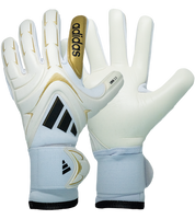Guantes de portero de fútbol Adidas Copa Pro – látex URG 2.0 de agarre profesional, corte negativo de ajuste ceñido, dorso de látex transpirable y cierre elástico ajustable. Rendimiento y confort de élite. Disponibles en UnoKeeper.