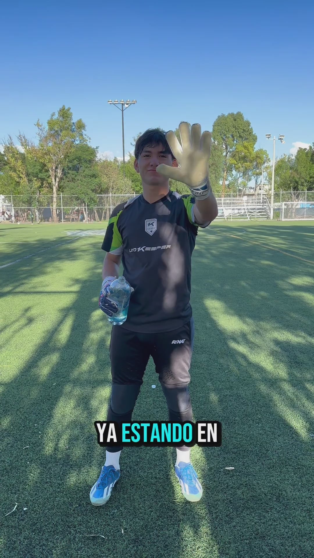 Video Guantes de Portero Reusch Attrakt Re:Grip NC