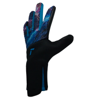 Guantes de portero de fútbol Reusch Venomous Gold X Cosmic – látex Gold X de agarre profesional, corte Evolution Cut para ajuste natural, dorso ventilado con diseño inspirado en reptiles y cierre AdaptiveFlex para máxima sujeción. Rendimiento de élite disponible en UnoKeeper.